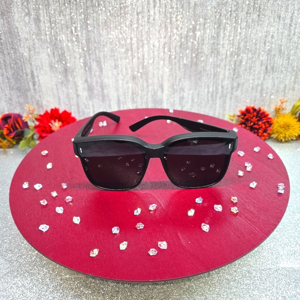 🆕️ Feisedy Polarized Oversized Sunglasses (Black) [Fit Over Eyeglasses]